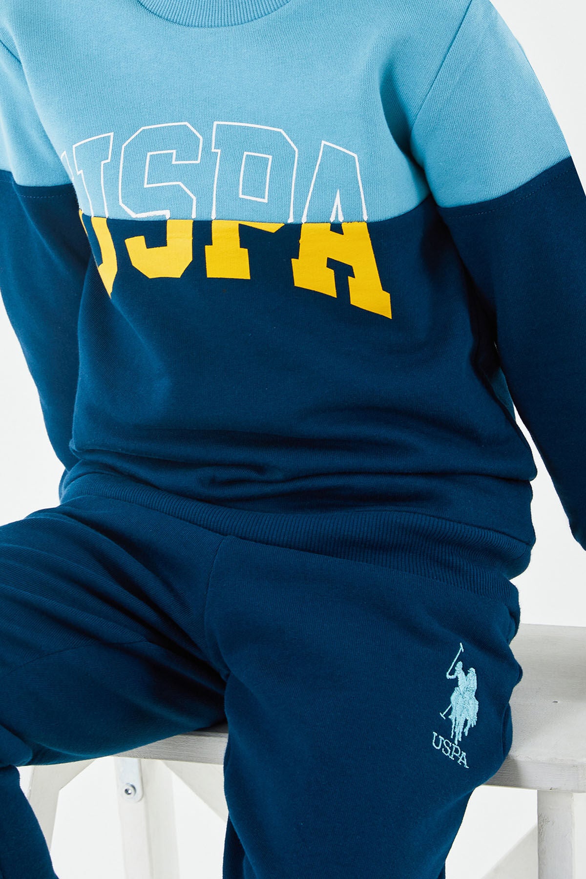 U.S. Polo Assn. Erkek Çocuk Bisiklet Yaka Empirme Baskılı Kışlık Regular Fit Mavi Eşofman Takımı US1139-C-V2