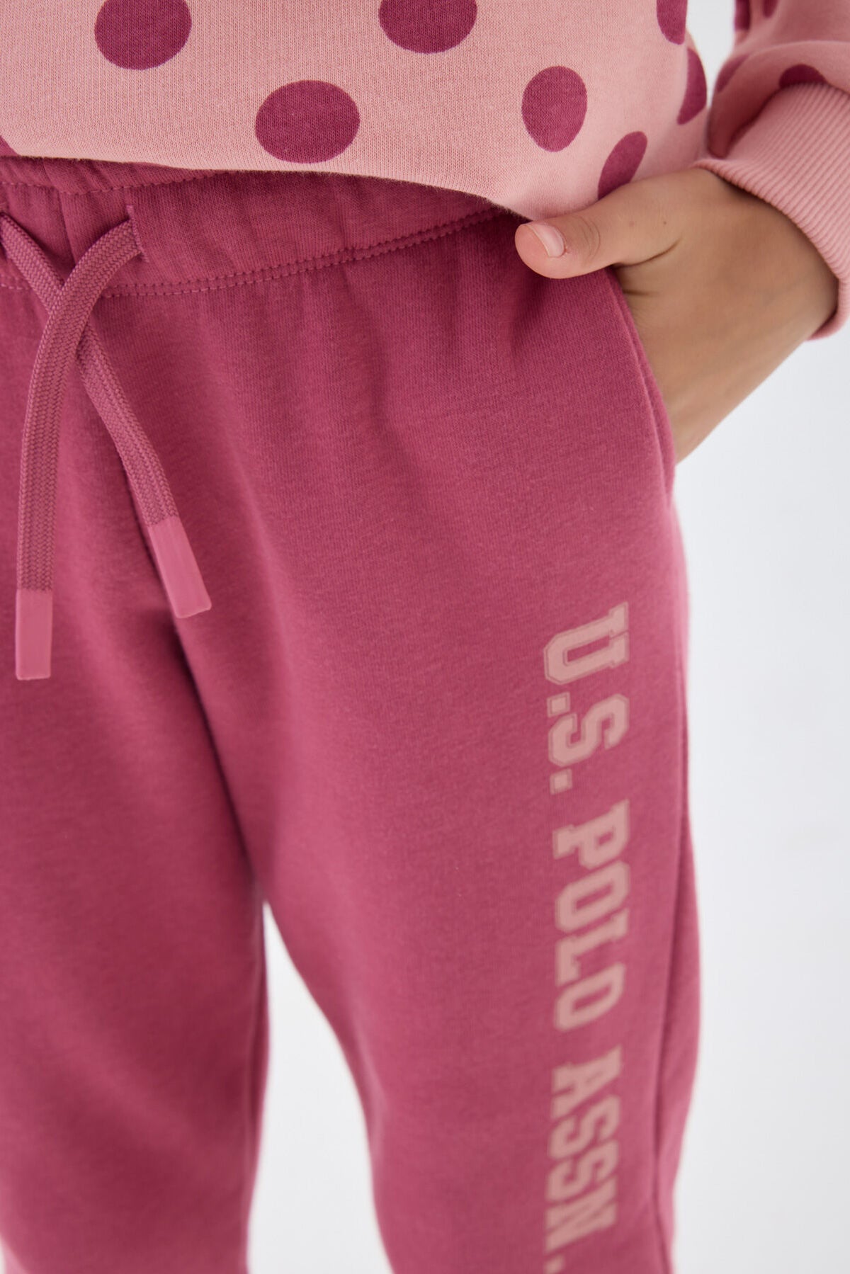 U.S. Polo Assn. Kız Çocuk Bisiklet Yaka Allover Baskılı Kışlık Regular Fit Pembe Eşofman Takımı US1230-C-V1