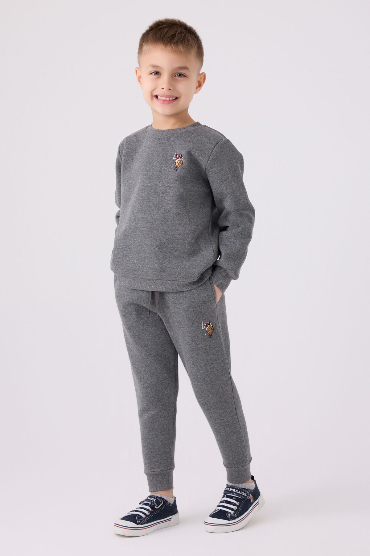U.S. Polo Assn. Erkek Çocuk Bisiklet Yaka Nakışlı Kışlık Regular Fit Gri Eşofman Takımı US1586-C-V1