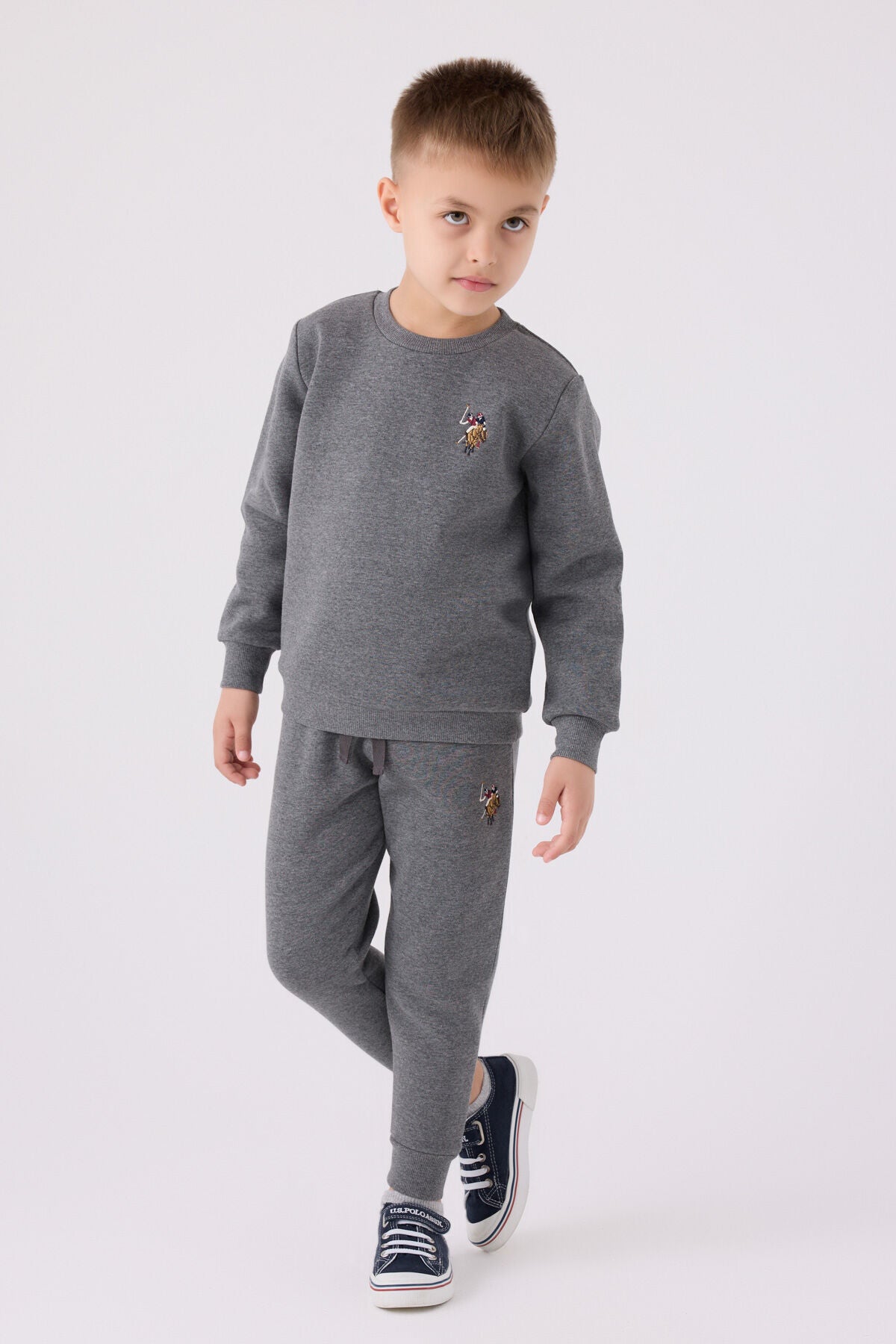 U.S. Polo Assn. Erkek Çocuk Bisiklet Yaka Nakışlı Kışlık Regular Fit Gri Eşofman Takımı US1586-C-V1
