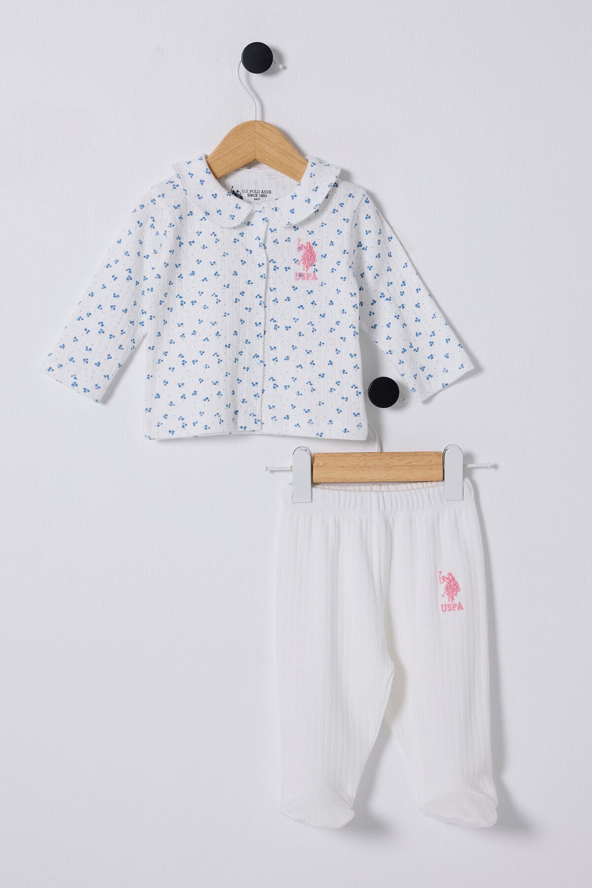 U.S. Polo Assn. Kız Bebek Bebe Yaka Pigment Baskılı Yazlık Regular Fit Mavi Bebek Takımı USB2433-C-V1 Ürün ana görseli