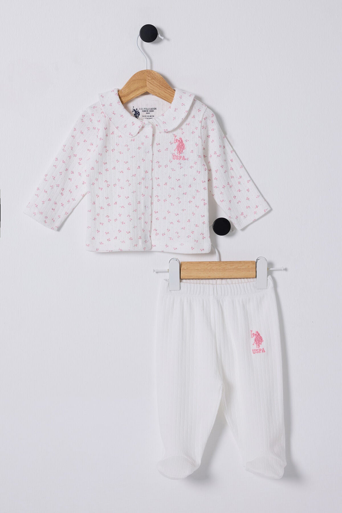 U.S. Polo Assn. Kız Bebek Bebe Yaka Pigment Baskılı Yazlık Regular Fit Pembe Bebek Takımı USB2433-C-V2 Ürün ana görseli