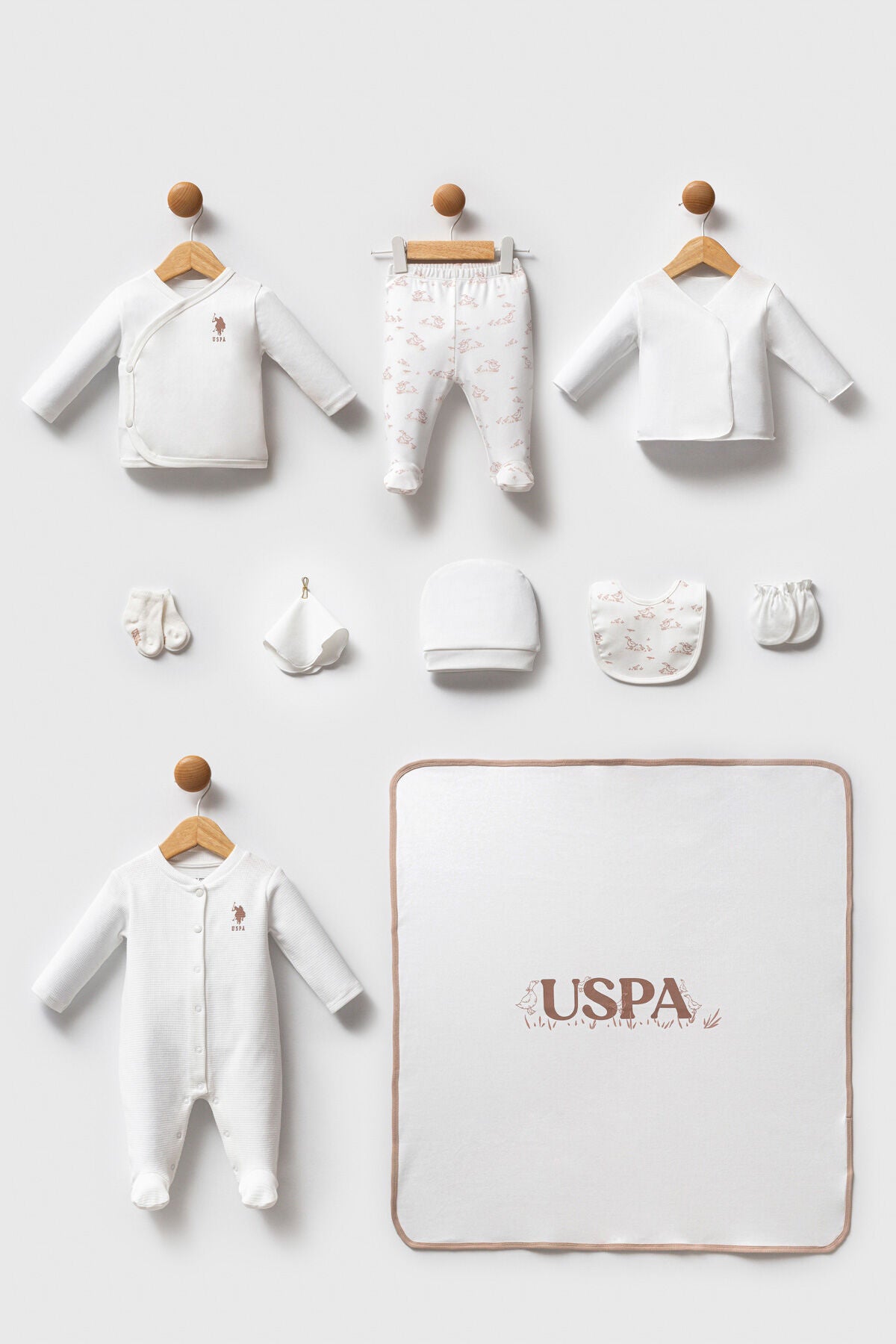 U.S. Polo Assn. Kız Bebek Kışlık Regular Fit Beyaz Hastane Çıkışı USB2704-C-V1 Ürün ana görseli