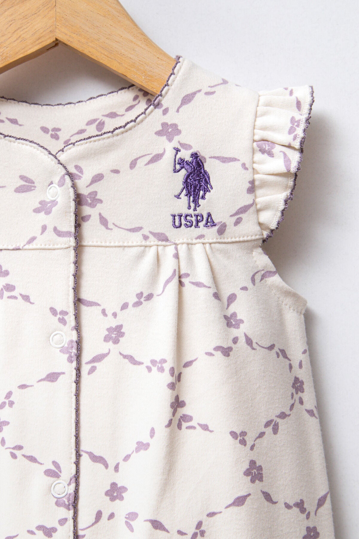 U.S. Polo Assn. Kız Bebek Bisiklet Yaka Pigment Baskılı Yazlık Regular Fit Beyaz Tulum USB2376-C-V1